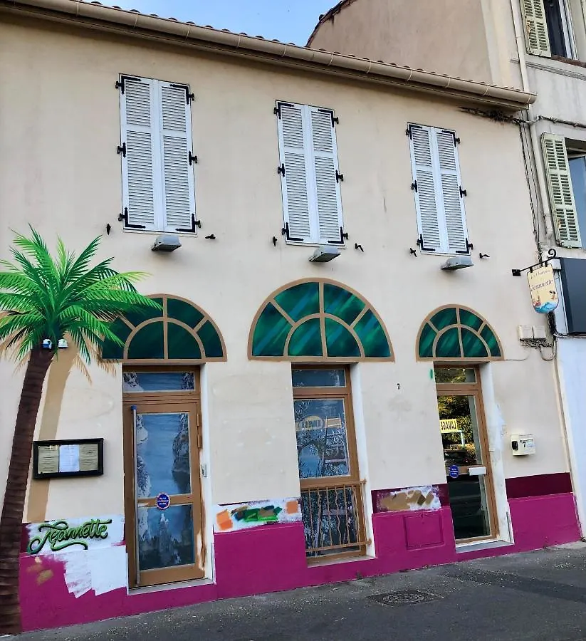 Les Chambres de Jeannette Marseille Couette-café