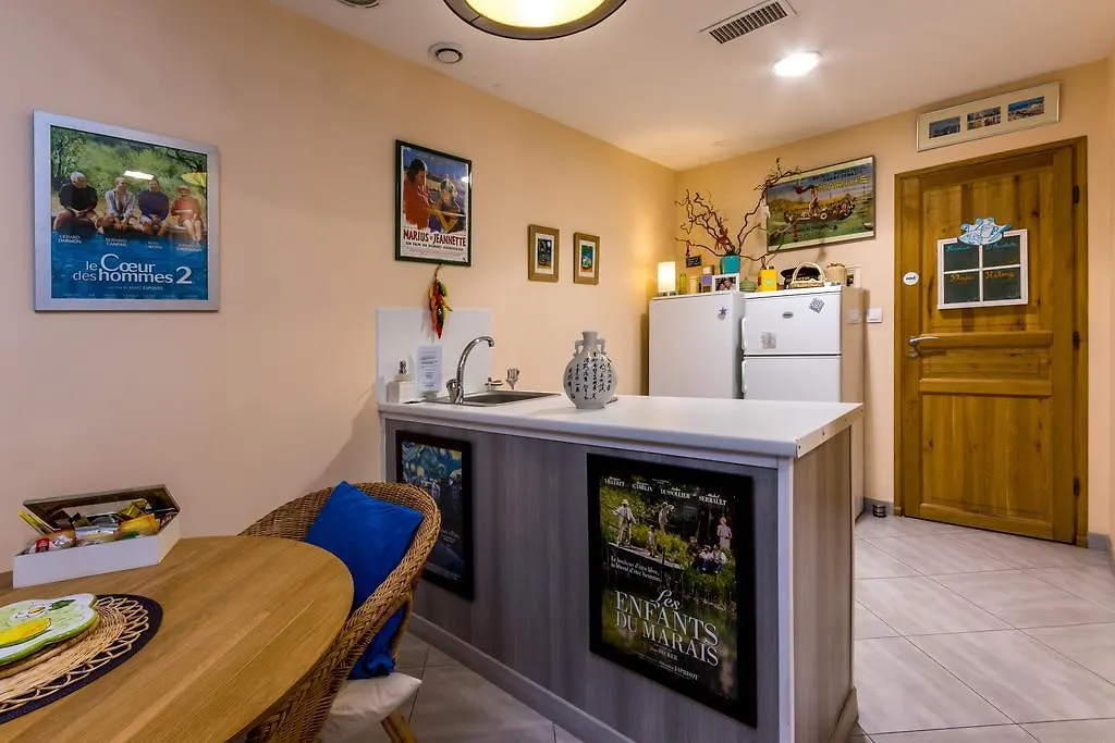 Les Chambres de Jeannette Marseille Couette-café