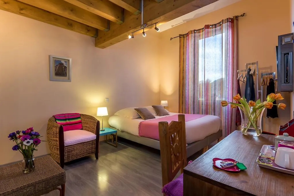 Les Chambres de Jeannette Marseille 2*,  France